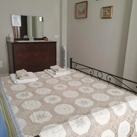 فندق مبيت وإفطار Avesella بولونيا